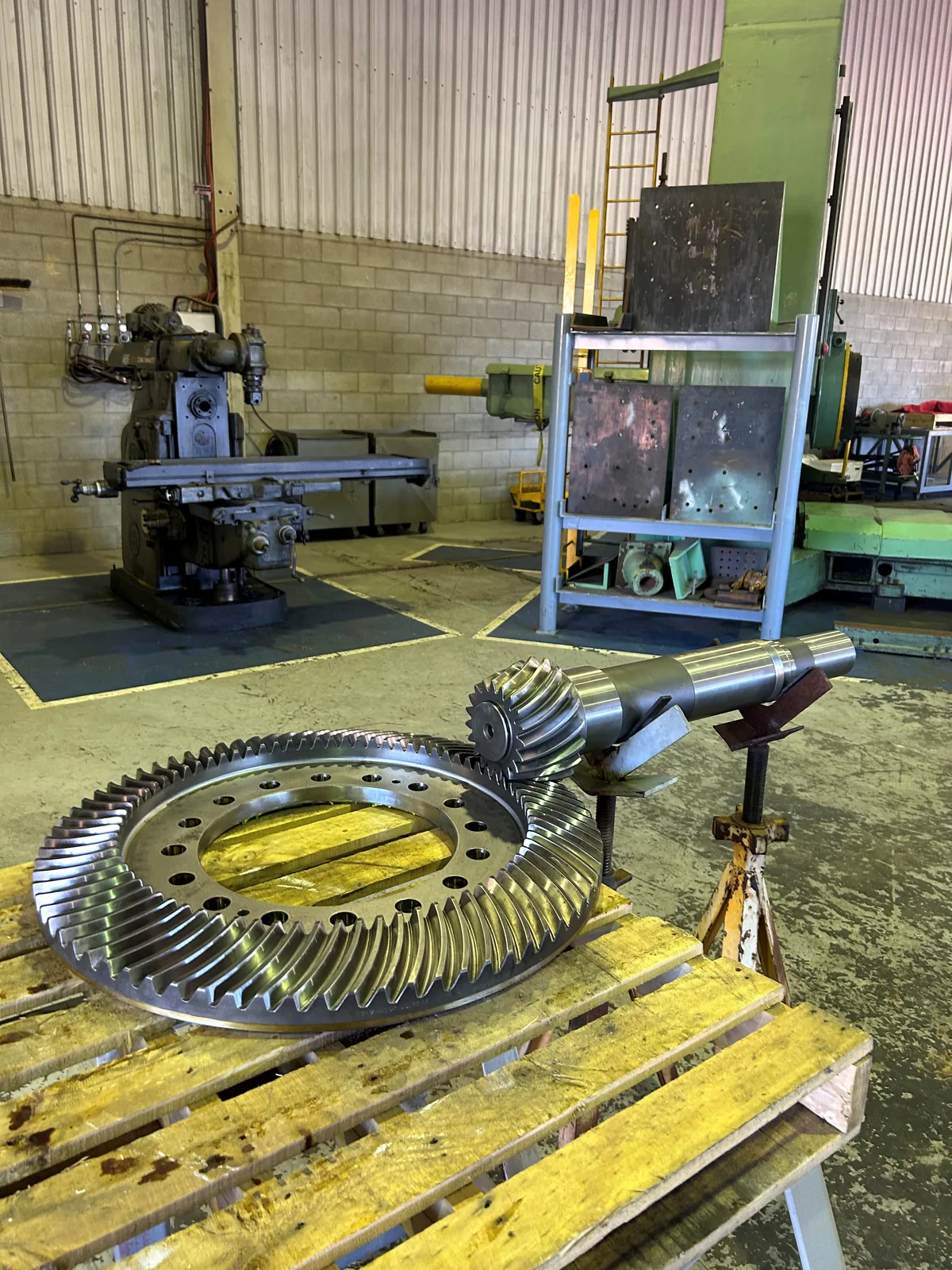 Spiral Bevel Crown Wheel & Pinion Gears